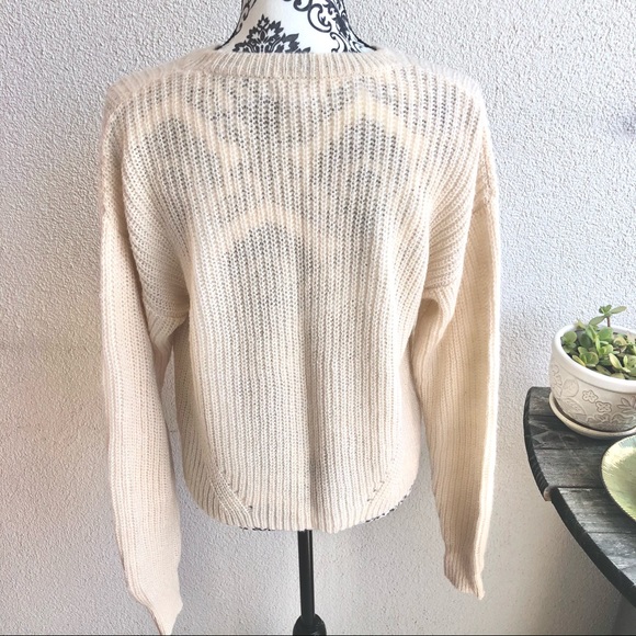 IVY & Main Basic Cream Women Sweater Tillys - Picture 2 of 2